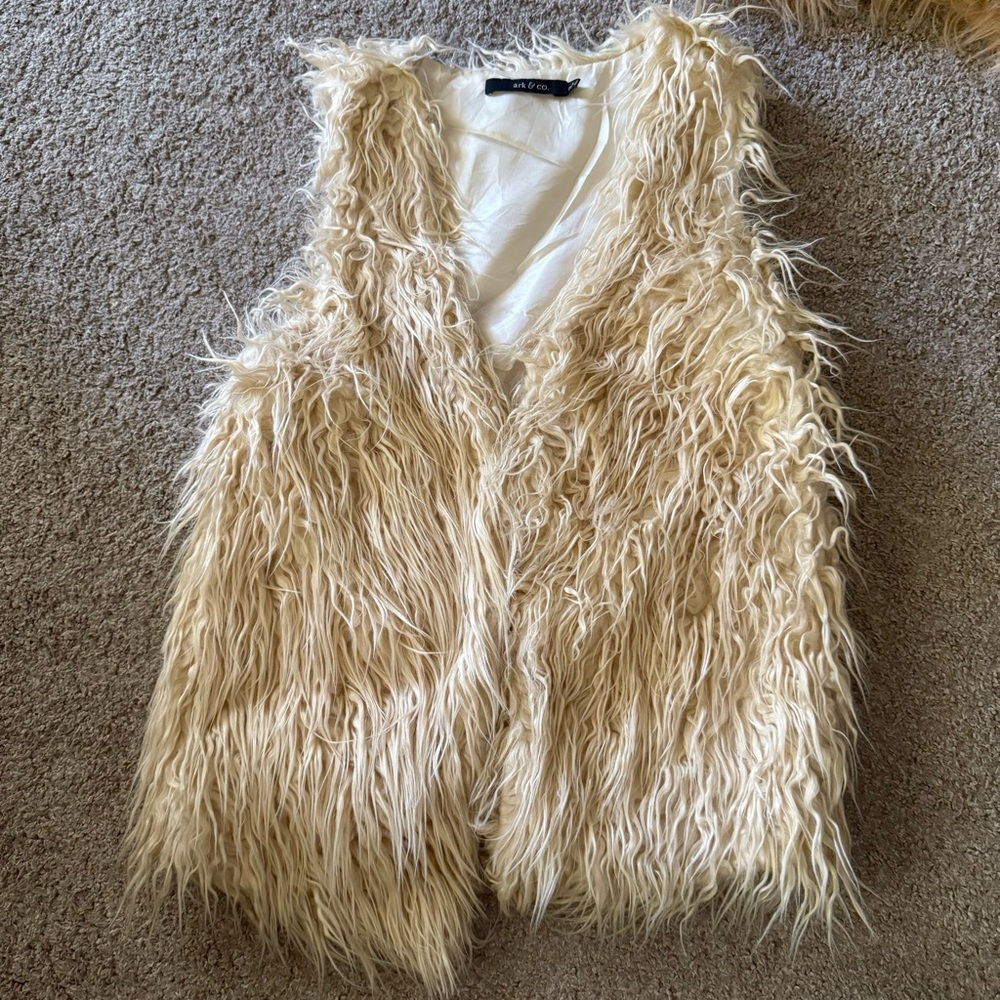 Faux Fur Vest in Cream Satin Lined Sz Small